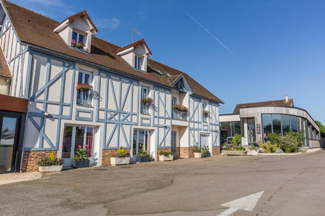 Logis Aux Maisons Exterior photo